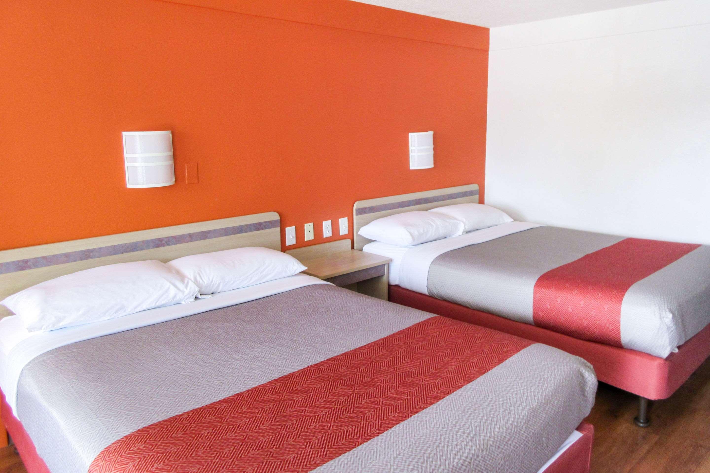 Rodeway Inn Алтуна Екстер'єр фото