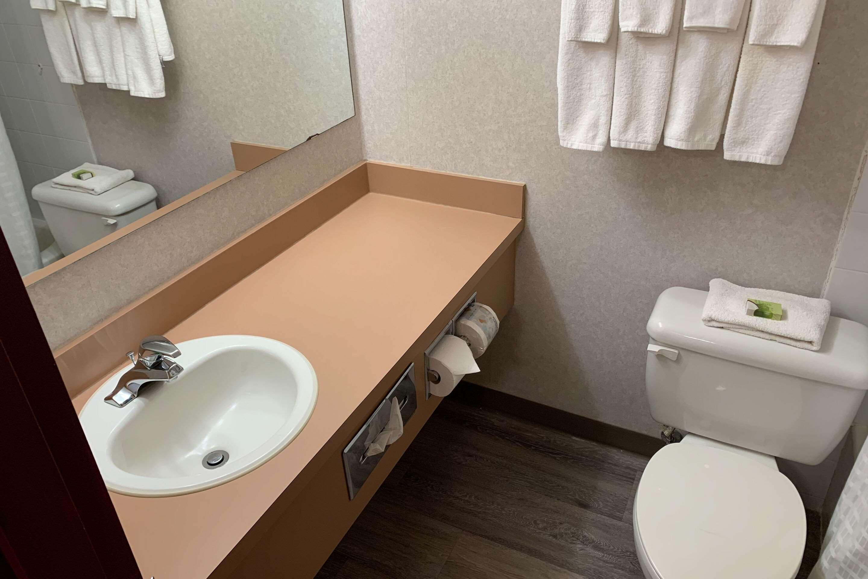 Rodeway Inn Алтуна Екстер'єр фото