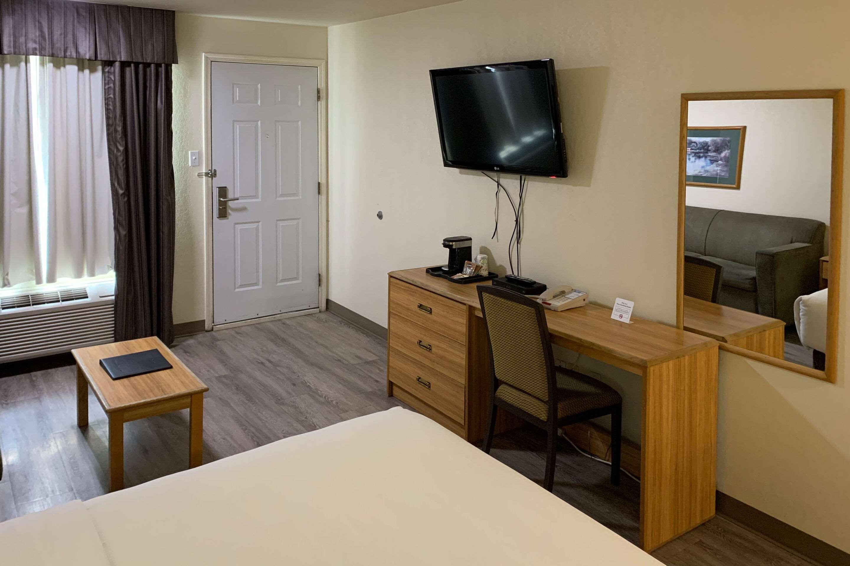 Rodeway Inn Алтуна Екстер'єр фото